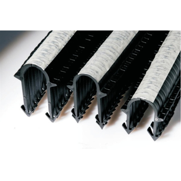 Кассеты для такера по 25 шт скоб якорных цвет черный